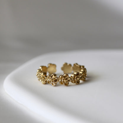 ENDLESS BLOSSOMS Ring