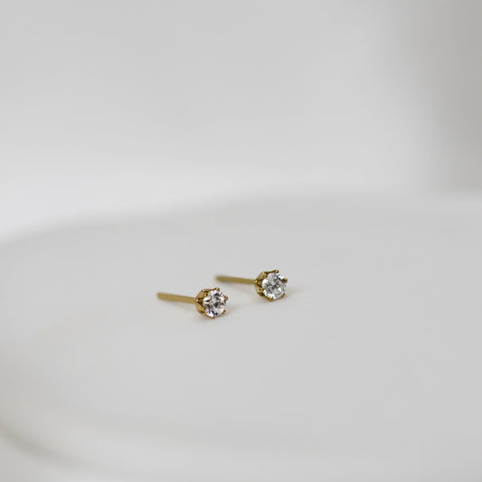 ESSENCE Studs