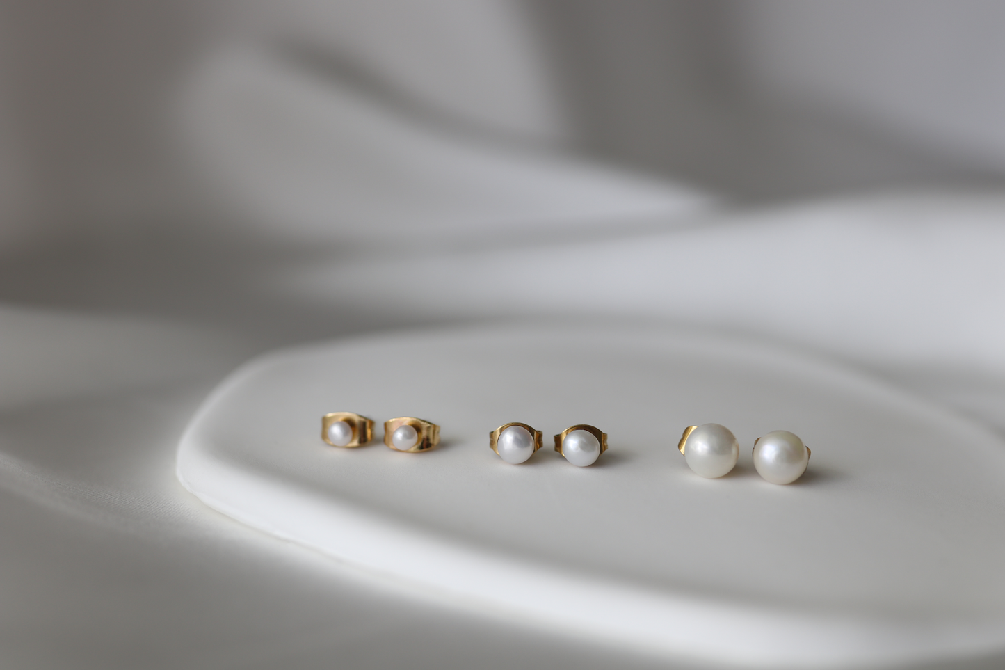 MARIS 4mm Ohrringe